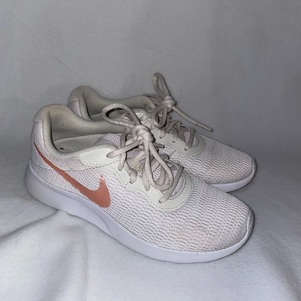 Womens nike running shoes